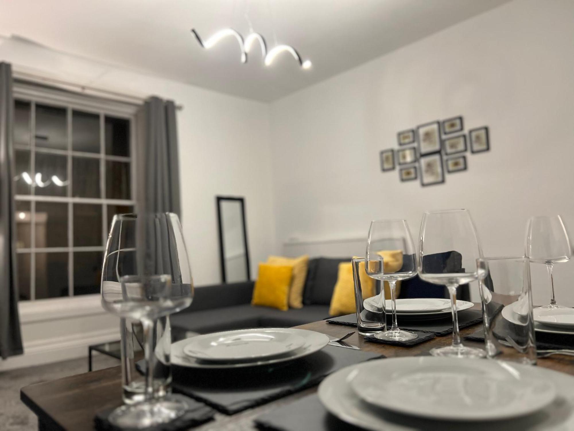 Centralised Meridian Place By Prescott Apartments 布里斯托 外观 照片
